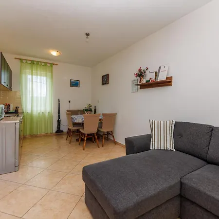 Stasic Katarina Apartamento Soline (Krk)